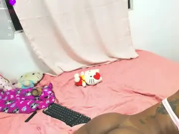julitpink from chaturbate
