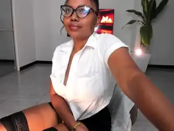 Chaturbate Live Sex Cam of irismoon777