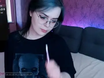 loramoonnn from chaturbate