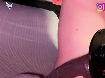 greeneyes_diamond from chaturbate