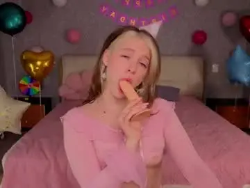luna_moran from chaturbate