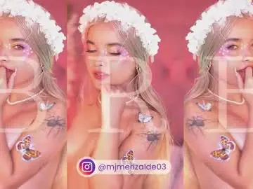 Chaturbate Live Porn of mili_moon_