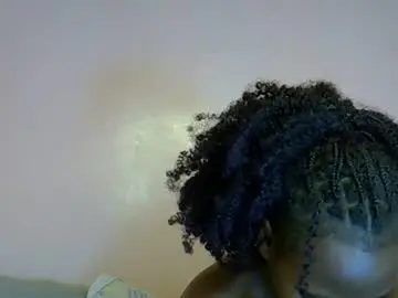 Chaturbate Live Sex Cam of cute_clara77