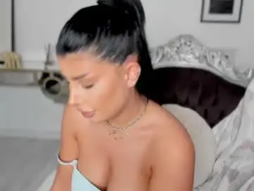 Chaturbate Free Porn Cam of moniqueeass