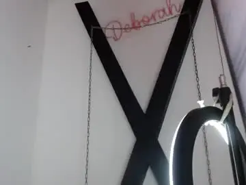 Chaturbate Free Porn Cam of missdeborahx