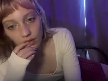 Chaturbate Free Porn Cam of hollyyypoly