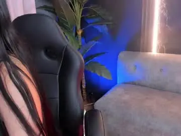 Chaturbate Sex Cam of aili_queen