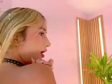 Chaturbate Watch Live Sex Cams of alison_collins_
