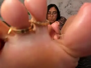 Chaturbate Free Live Porn of bella_desi