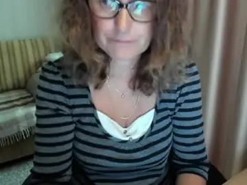 Chaturbate Best live sex cam show of lauraoven1