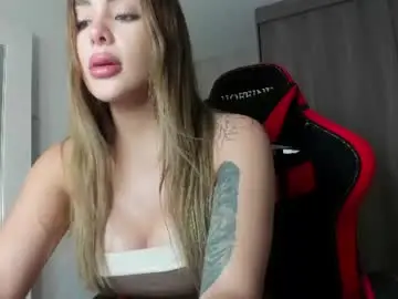 Chaturbate Live Porn of mi_suk1