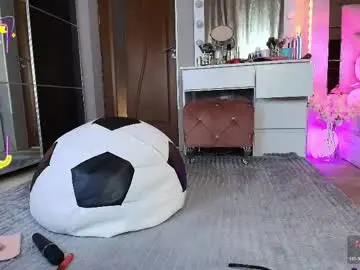 allesya23 from chaturbate