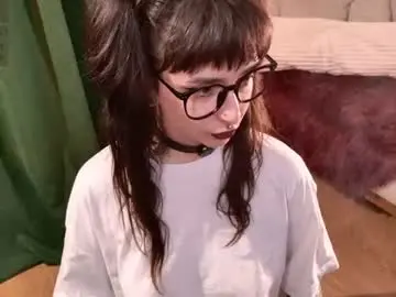 Chaturbate Free Porn Cam of hugme_