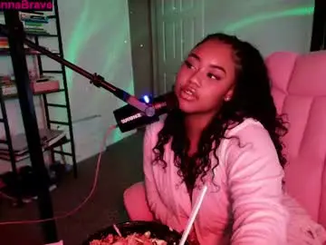 Chaturbate Best live sex cam show of kat2025