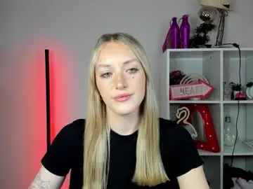Chaturbate Free Live Porn of evelynblond
