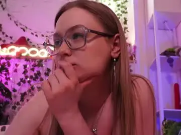 Chaturbate Best live sex cam show of monicaasis