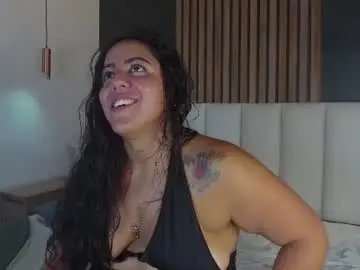 Chaturbate Live Sex Cam of shelyevans__