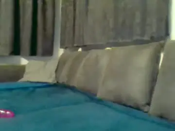 Chaturbate Sex Cam of emilly_daniel