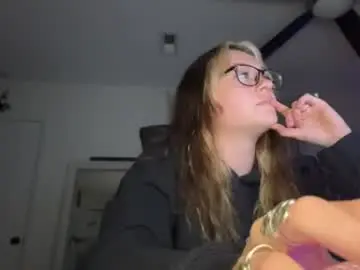 Chaturbate Live Sex of peachesncreampiezz