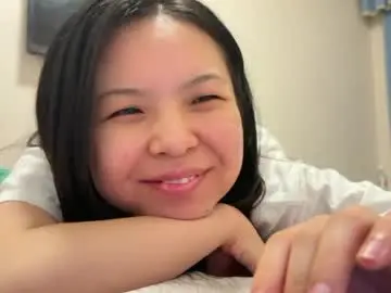 Chaturbate Live Sex Cam of hola_sunflower