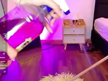 Chaturbate Live Porn of daddys_little_princesss