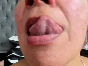 Chaturbate Adult Video Chat of lailacastillomilf