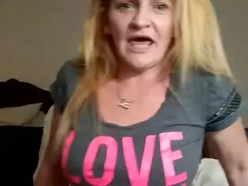 Chaturbate Sex Cam of goldendoll1704