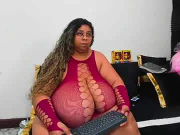 Chaturbate Adult Webcams of lynn_and_esteban