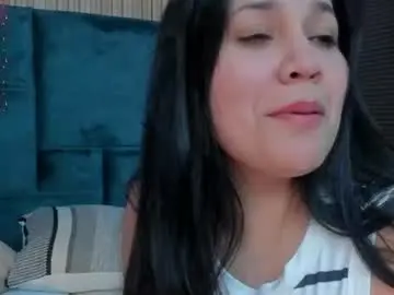 Chaturbate Live Sex Cam of dalia_alissa