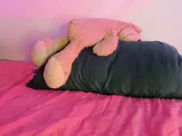 Chaturbate Adult Video Chat of lucy_doll85
