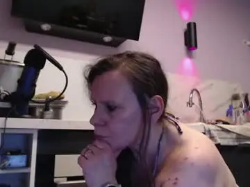 chwerry_b0 from chaturbate