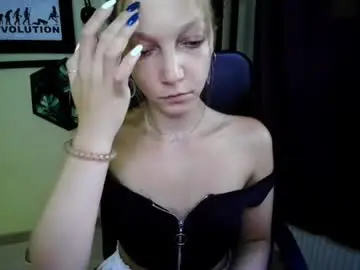emilly_xkiss from chaturbate