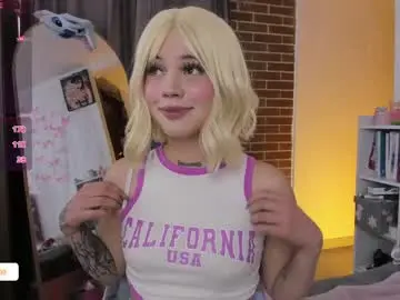 Chaturbate Sex Cam of samantha_browwnn