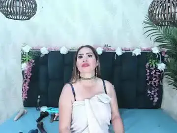 Chaturbate Sex Cam of arianadiosa1