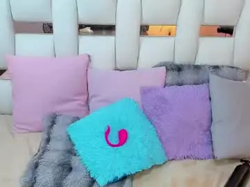 iamcharlotte19 from chaturbate