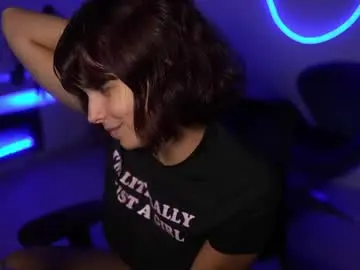 lilbeccaxo from chaturbate