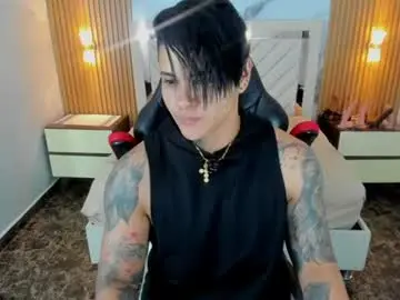 Chaturbate Live Sex Cam of karolandluna