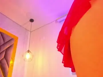 Chaturbate Live Sex Cam of ey_im_simone_