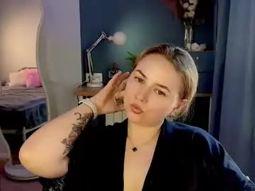 Chaturbate Live Sex Cam of mira_mermayd