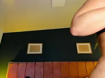 Chaturbate Nude Webcam of kendalcurvy