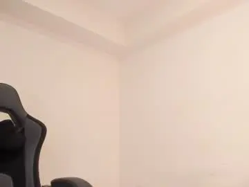 Chaturbate Nude Webcam of skinnyy__016__