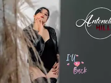 Chaturbate Live Sex of antonellahill_