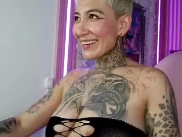 Chaturbate Best live sex cam show of everlyn_sexx