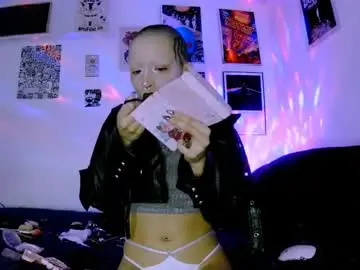 Chaturbate Free Porn Cam of plutonbluemoon_999