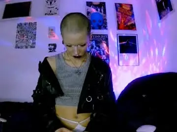 Chaturbate Live Sex of plutonbluemoon_999