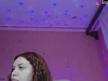 Chaturbate Adult Webcams of courteous_raspberrrry