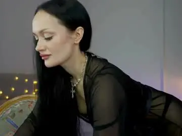 Chaturbate Best live sex cam show of queenaliss