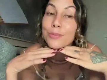 atara25 from chaturbate