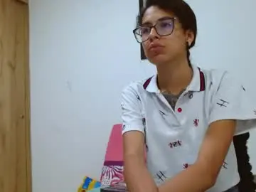 Chaturbate Private Sex Chat of emily_loperaa