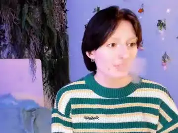 kira__cutie from chaturbate